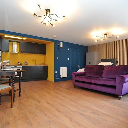 Beechurst Serviced Apartments 첼튼엄 외부 사진