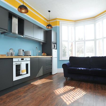 Beechurst Serviced Apartments 첼튼엄 외부 사진