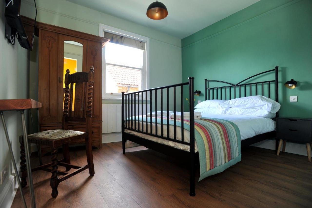 Beechurst Serviced Apartments 첼튼엄 외부 사진
