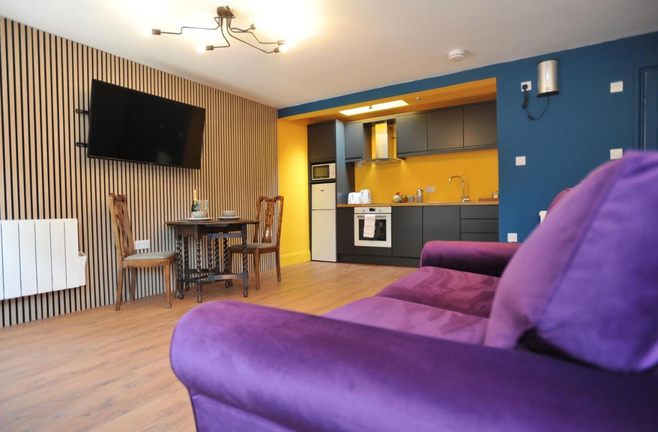 Beechurst Serviced Apartments 첼튼엄 외부 사진