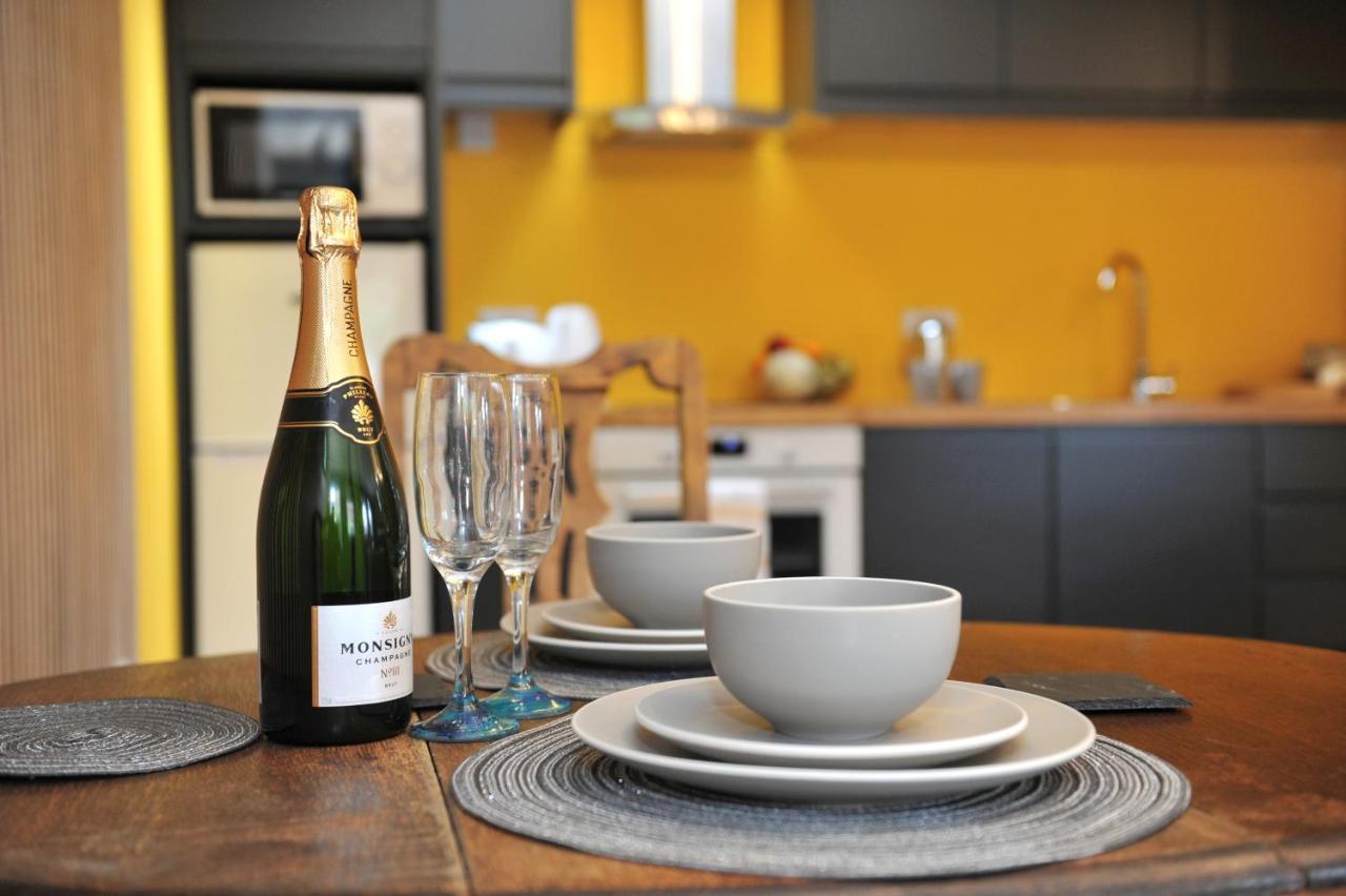 Beechurst Serviced Apartments 첼튼엄 외부 사진